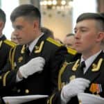 Церемония выпуска офицеров ВМФ прошла в Кронштадтском Морском соборе