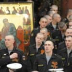 Выпуск военнослужащих кронштадтского учебного центра ВМФ прошел в Морском соборе