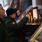 Курсанты Военной академии связи молились в Морском соборе Кронштадта