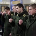 Первокурсники Военной академии связи молились в Кронштадтском Морском соборе