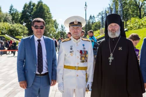 Настоятель Собора принял участие в открытии Аллеи героев российского флота