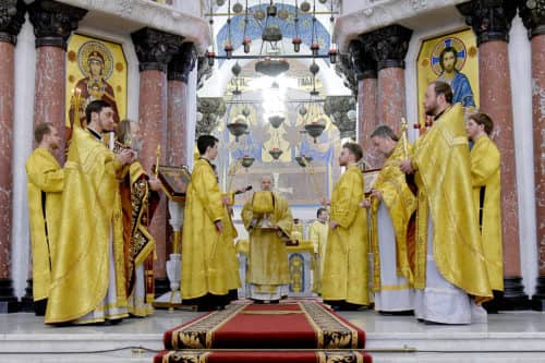 Митрополит Варсонофий совершил Божественную литургию в Николаевском соборе Кронштадта